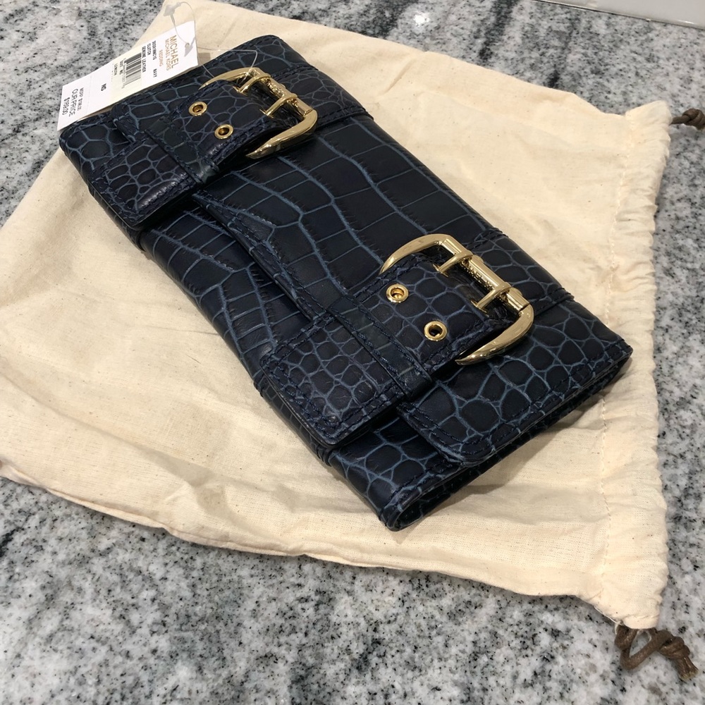Michael kors clutch